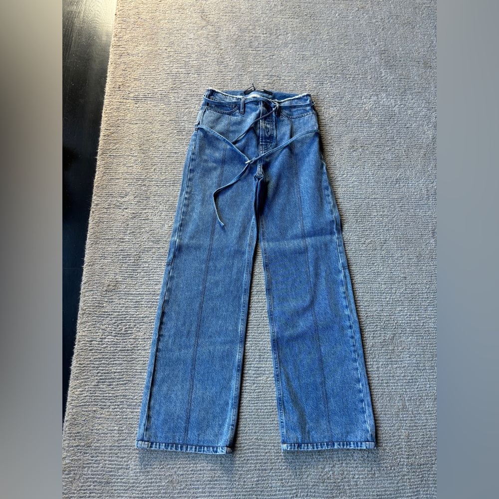Jacquemus Le Chouchou ‘le de nimes caraco’ jeans in blue - Picture 4 of 8